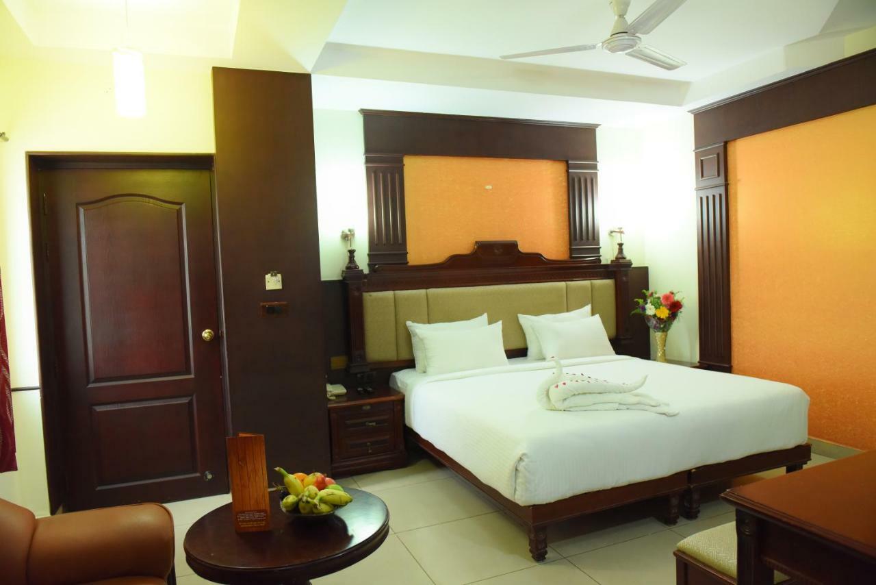 Chendhoor Residency Hotel Tiruchirappalli Exterior photo