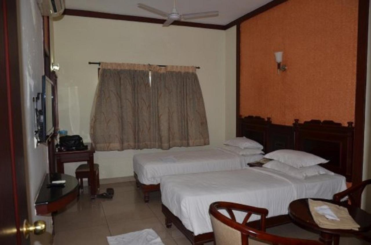 Chendhoor Residency Hotel Tiruchirappalli Exterior photo